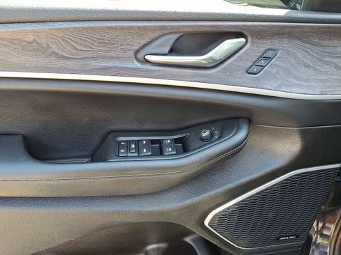 Used 2024 Jeep Grand Cherokee Limited 4xe image 14