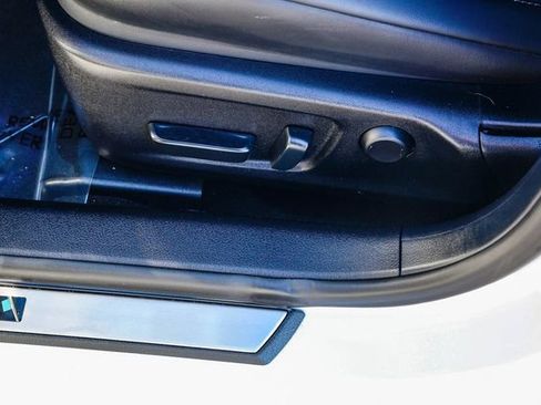 Certified 2025 Lexus IS 350 F Sport image 25