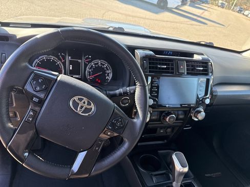 Used 2024 Toyota 4Runner TRD Off-Road image 11
