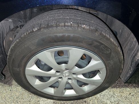 Used 2025 Toyota Corolla LE image 14