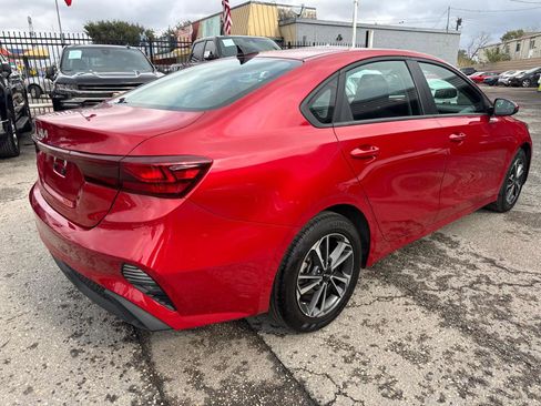 Used 2024 Kia Forte LXS image 5