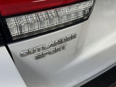 Used 2025 Mitsubishi Outlander Sport AWD image 10