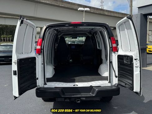 Used 2026 Chevrolet Express 2500 w/ Driver Convenience Package RWD image 24