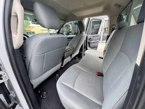 Used 2018 RAM 1500 Express w/ Express Value Package AWD/4WD image 16