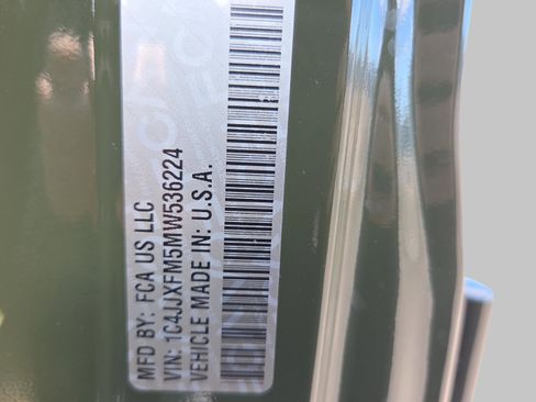 Used 2021 Jeep Wrangler Unlimited Rubicon image 35