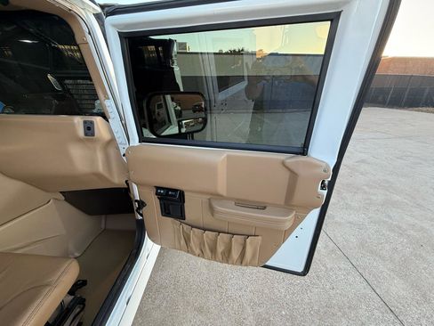 Used 2001 HUMMER H1 4-Door Hard Top image 48