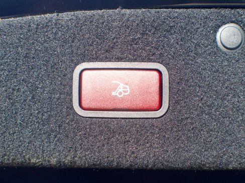 Used 2017 Mercedes-Benz S 550 Cabriolet image 49