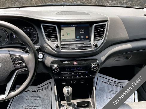 Used 2016 Hyundai Tucson Limited w/ Option Group 03 FWD image 6