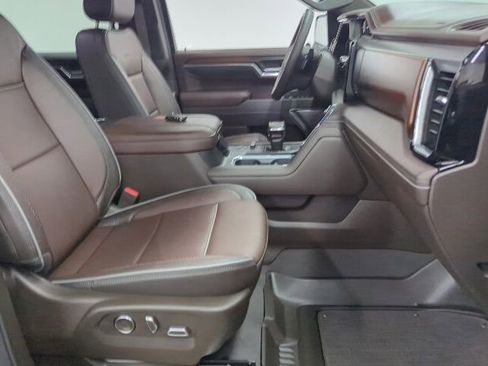 Used 2025 GMC Sierra 1500 Denali AWD/4WD image 31