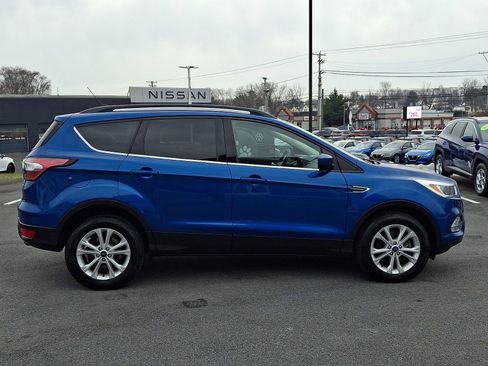 Used 2018 Ford Escape SE w/ SE Sync 3 Package image 7