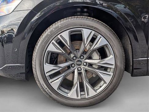 New 2026 Audi Q8 Premium Plus image 9