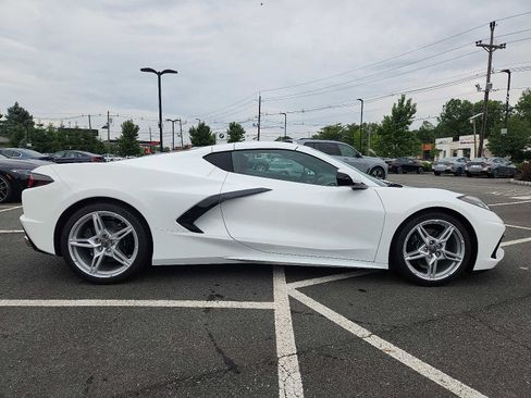 Used 2024 Chevrolet Corvette Stingray Coupe w/ 1LT RWD image 7