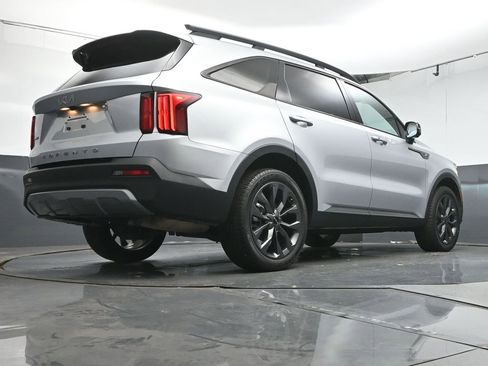 Used 2022 Kia Sorento SX Prestige w/ Rust Color Package image 39