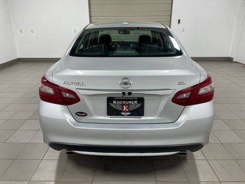 Used 2018 Nissan Altima 2.5 SL FWD image 5