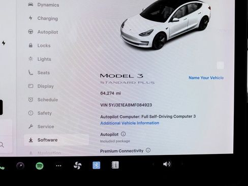 Used 2021 Tesla Model 3 Standard Range Plus image 18