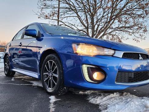 Used 2017 Mitsubishi Lancer ES image 1