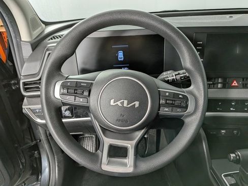 Used 2023 Kia Sportage LX image 19