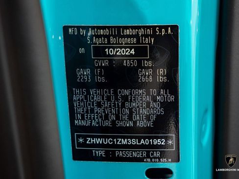 Used 2025 Lamborghini Revuelto image 61