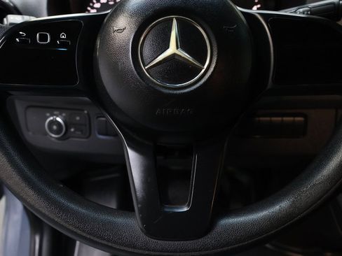Used 2019 Mercedes-Benz Sprinter 144 image 17