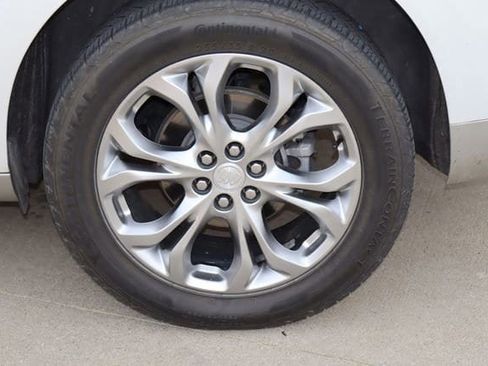 Used 2018 Buick Enclave Avenir w/ Avenir Technology Package image 31