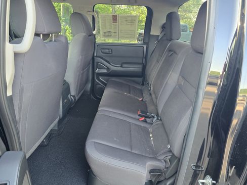 Certified 2022 Nissan Frontier S w/ Technology Package RWD image 13