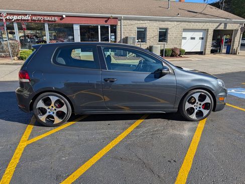 Used 2012 Volkswagen Golf 2-Door image 8