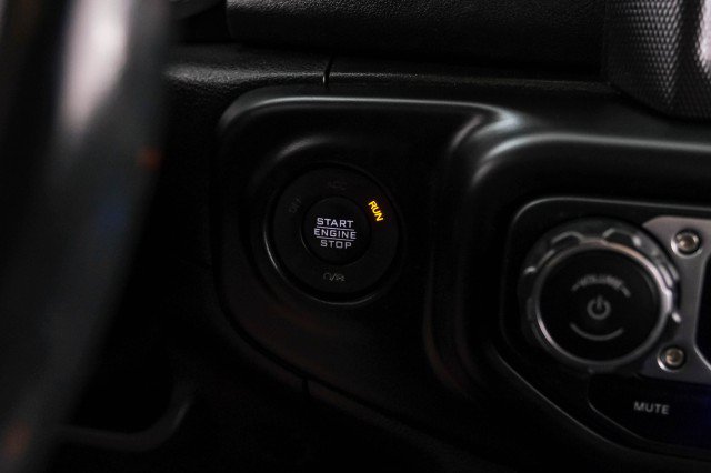 Used 2021 Jeep Wrangler Unlimited Sahara w/ Cold Weather Group AWD/4WD image 19