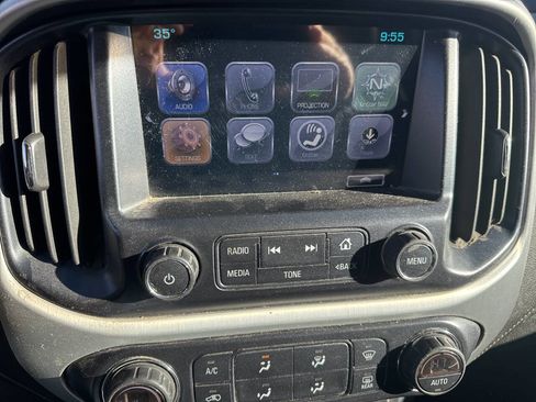 Used 2017 GMC Canyon SLE w/ SLE Convenience Package image 8