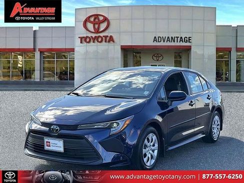 Used 2024 Toyota Corolla LE image 4