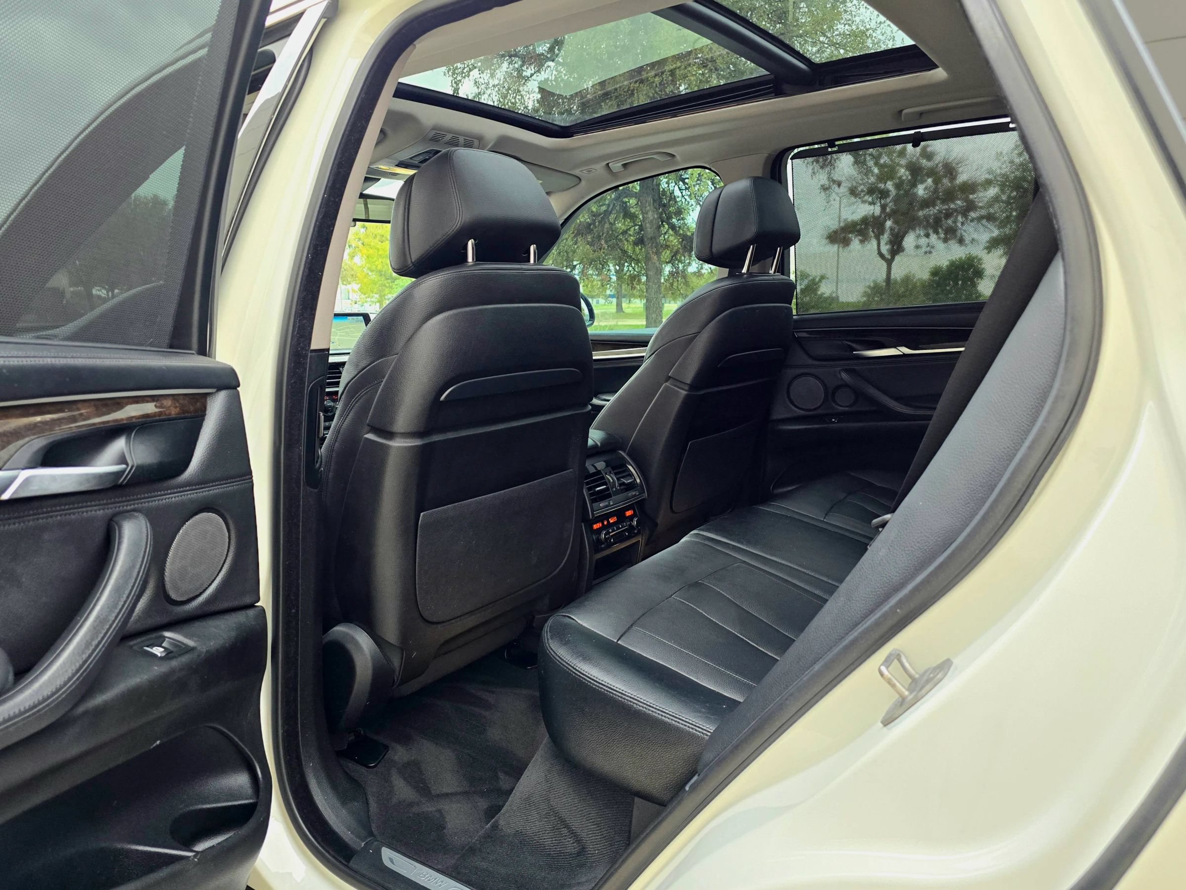 Used 2015 BMW X5 xDrive50i AWD/4WD image 55