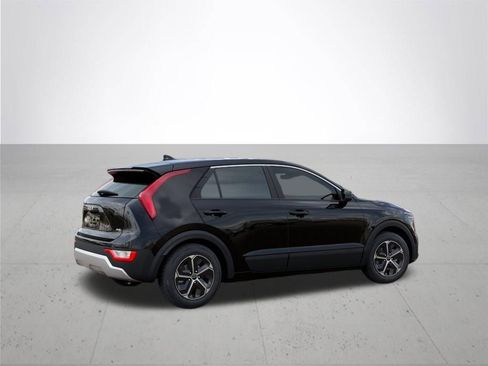 New 2026 Kia Niro LX image 6