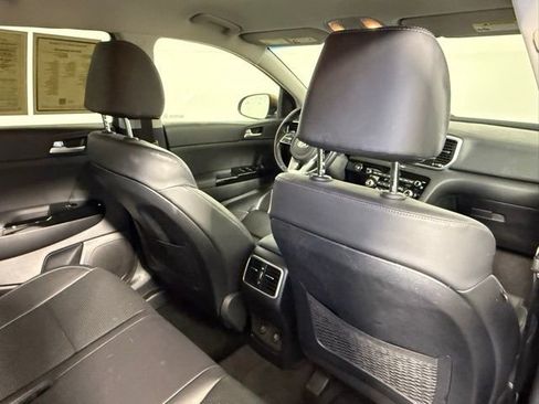 Used 2020 Kia Sportage EX image 41