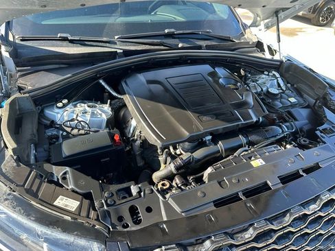Used 2021 Land Rover Range Rover Velar R-Dynamic S image 9