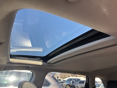 Used 2025 Honda CR-V EX-L image 7