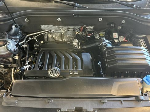 Used 2018 Volkswagen Atlas SEL AWD/4WD image 53