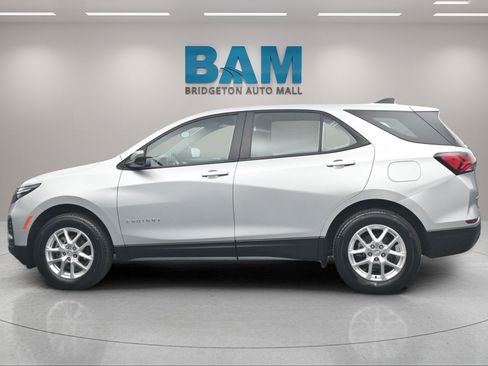 Certified 2022 Chevrolet Equinox LS AWD/4WD image 74