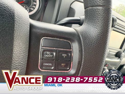 Used 2018 RAM 2500 Tradesman w/ Chrome Appearance Group image 29