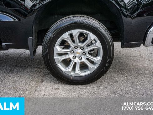 Used 2025 Chevrolet Silverado 1500 LTZ w/ LTZ Convenience Package II RWD image 16