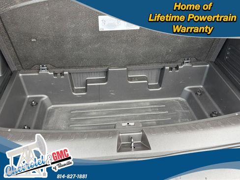 Used 2020 Chevrolet Traverse LS FWD image 11