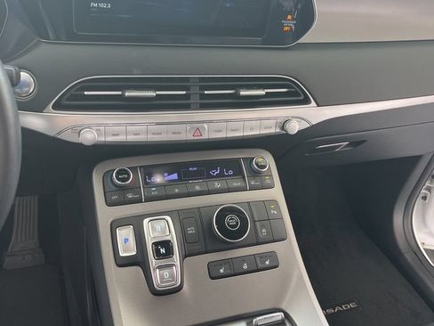 Used 2021 Hyundai Palisade SEL w/ Premium Package FWD image 21