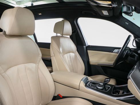 Used 2022 BMW X7 xDrive40i image 28