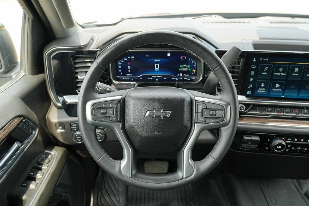 Used 2024 Chevrolet Silverado 1500 RST AWD/4WD image 35