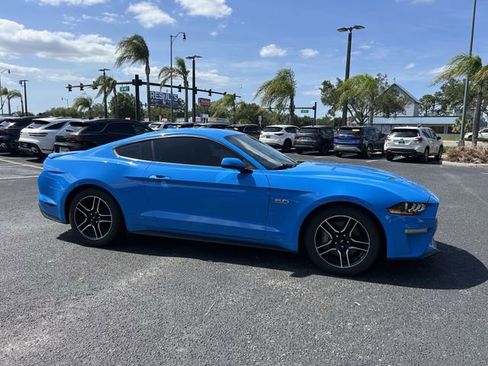 Used 2022 Ford Mustang GT Premium w/ Equipment Group 401A RWD image 2