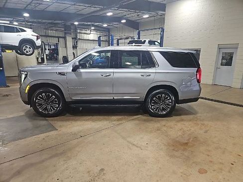 New 2026 GMC Yukon Elevation w/ Elevation Premium Package AWD/4WD image 3