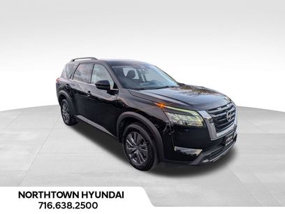 Used 2025 Nissan Pathfinder SV