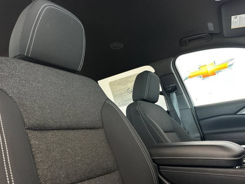 New 2026 Chevrolet Traverse LT FWD image 18