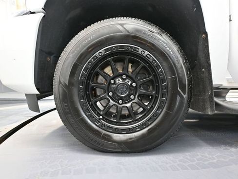 Used 2009 Chevrolet Silverado 1500 LT w/ Power Pack Plus image 17