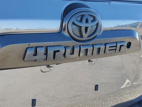 Used 2019 Toyota 4Runner TRD Off-Road Premium image 29