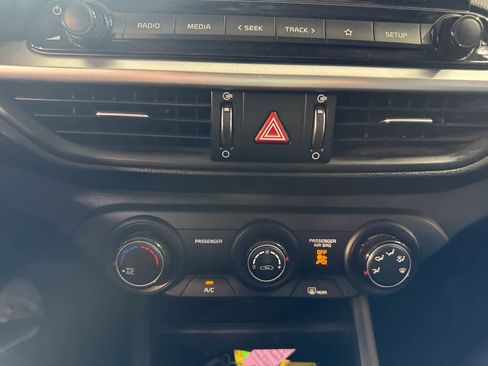 Used 2022 Kia Forte LXS image 25