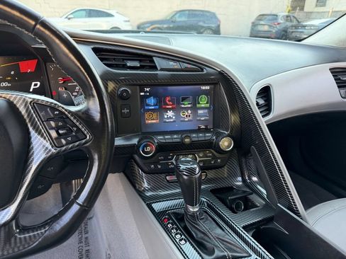 Used 2019 Chevrolet Corvette Z06 RWD image 15